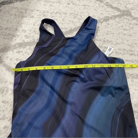 Athleta Blue and Black Lightening Print Support Top - Picture 9 of 10